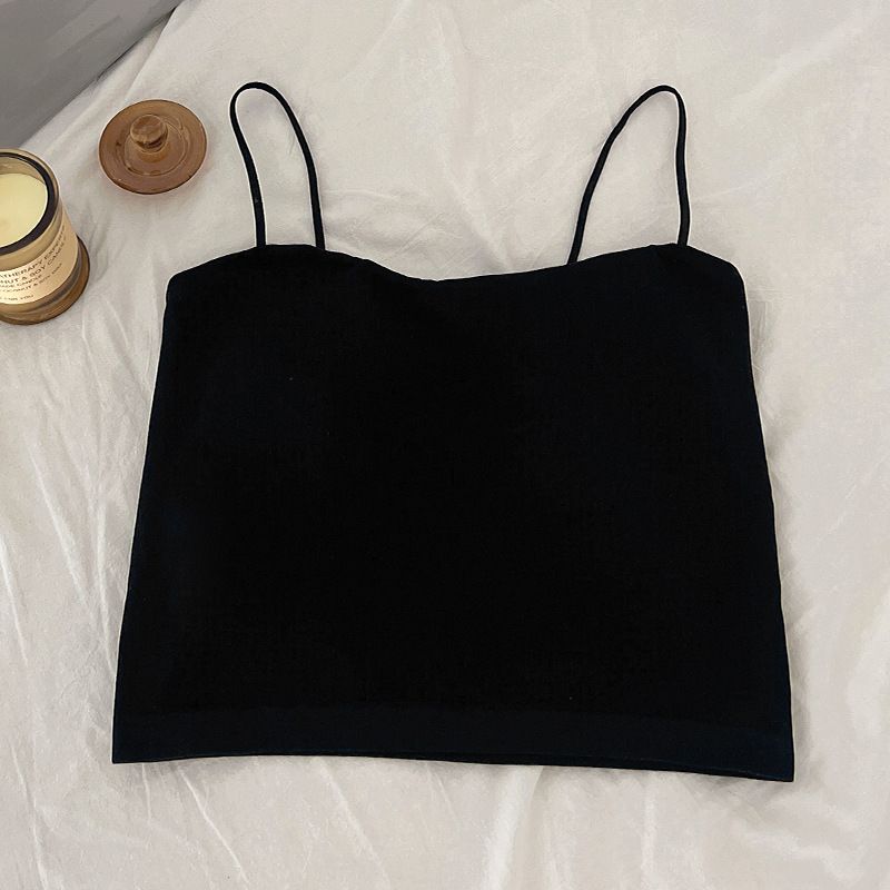 Indossare una semplice canotta casual con biancheria intima senza spalline per le donne, una coppa fissa per le donne. Un pezzo unico traspirante, comodo_voghion.com