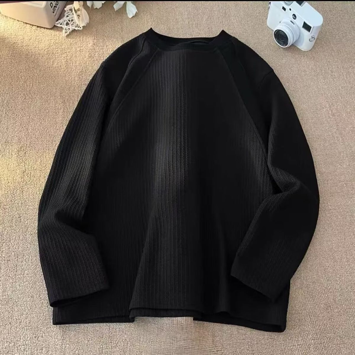 Men's Oversized Textured Long Sleeve T-Shirt – Drop Shoulder Crewneck Layering Tee (White/Black, M-3XL)_voghion.com