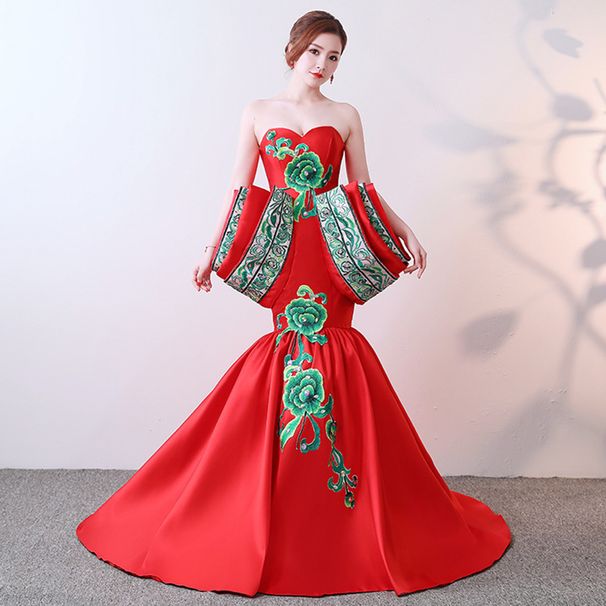 Handbesticktes rotes chinesisches Abendkleid mit abnehmbarer Schleppe – Elegantes Meerjungfrauenkleid für Bühnenauftritte, Modenschauen und kulturelle Veranstaltungen_voghion.com