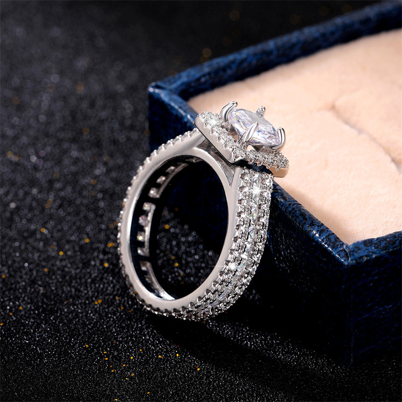 Cao Shi Mode Zirkoon Verlovingsring Vrouwelijke Vierkante Ronde Diamant Zirkoon Ring_voghion.com
