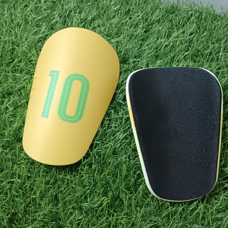 Mini Soccer Shin Guards With Star Player Design - Lightweight & Durable Plastic Shields For Football, Running & Outdoor Sports (3 Sizes: S/M/L)_voghion.com