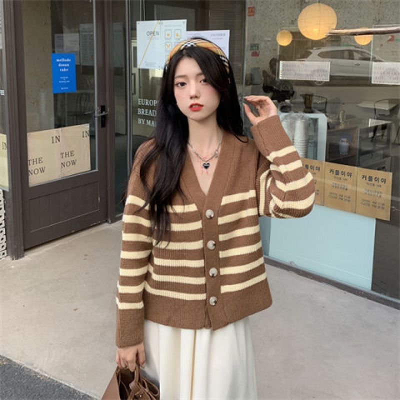 Large size chubby mm300 jin knitted striped sweater in autumn, college style thin, versatile design, cardigan jacket for_voghion.com