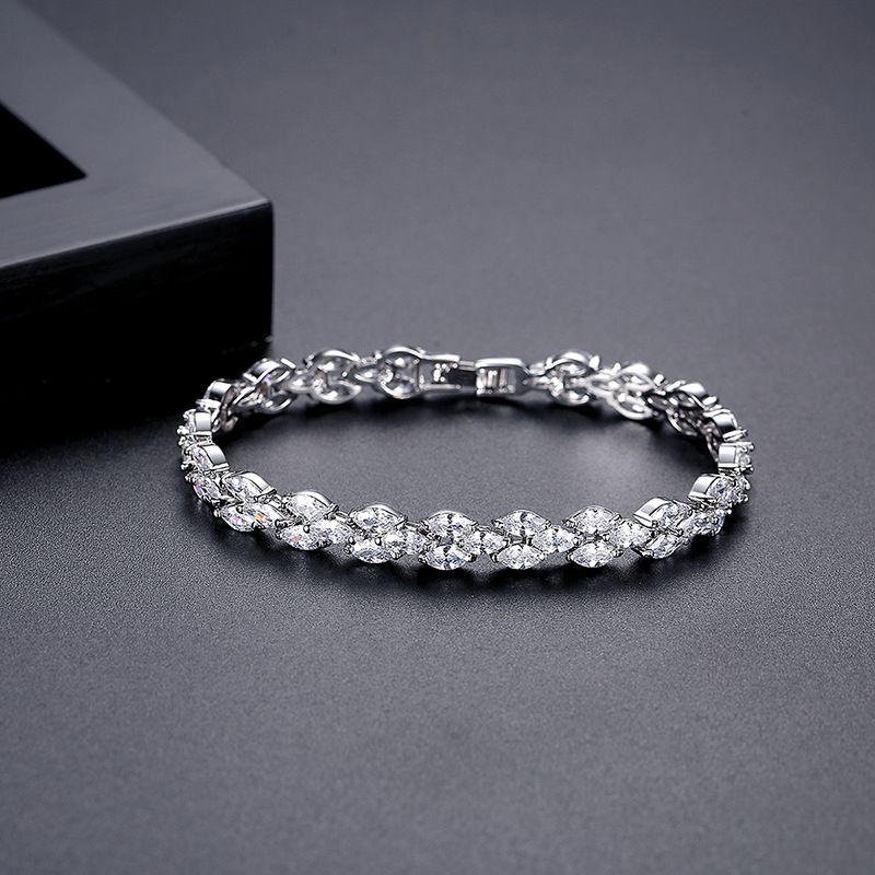 Elegantes Marquise-Zirkon-Armband für Damen, galvanisiertes Kupfer mit 3A-Zirkonsteinen, Modeaccessoire mit geometrischem Design_voghion.com