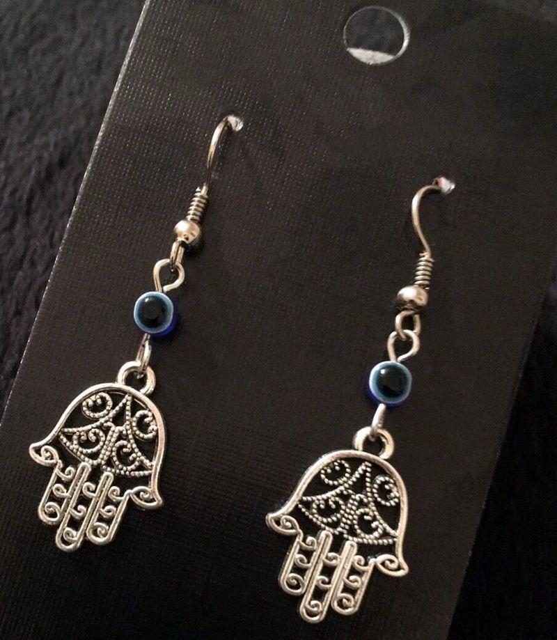 Orecchini unisex squisiti con ciondolo vintage_voghion.com