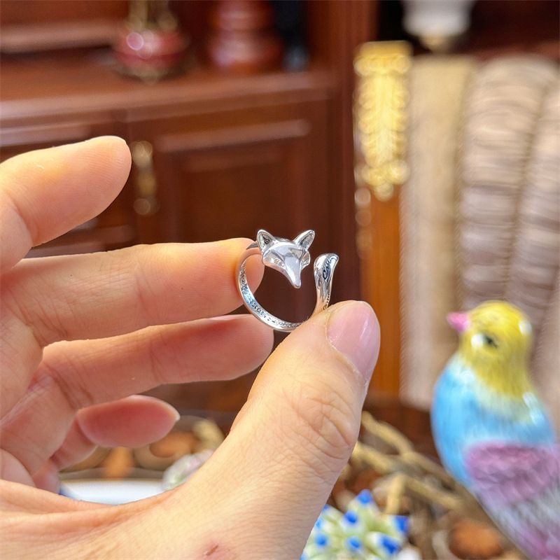 Anello con amuleto cubano Wenli e piccola volpe thailandese, misura regolabile_voghion.com