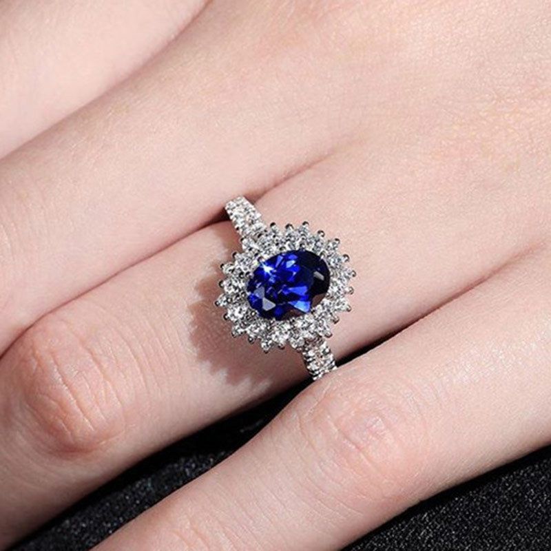 Trendy Fashion Engagement High-end Oval Blue Zircon Diamond New Ring_voghion.com