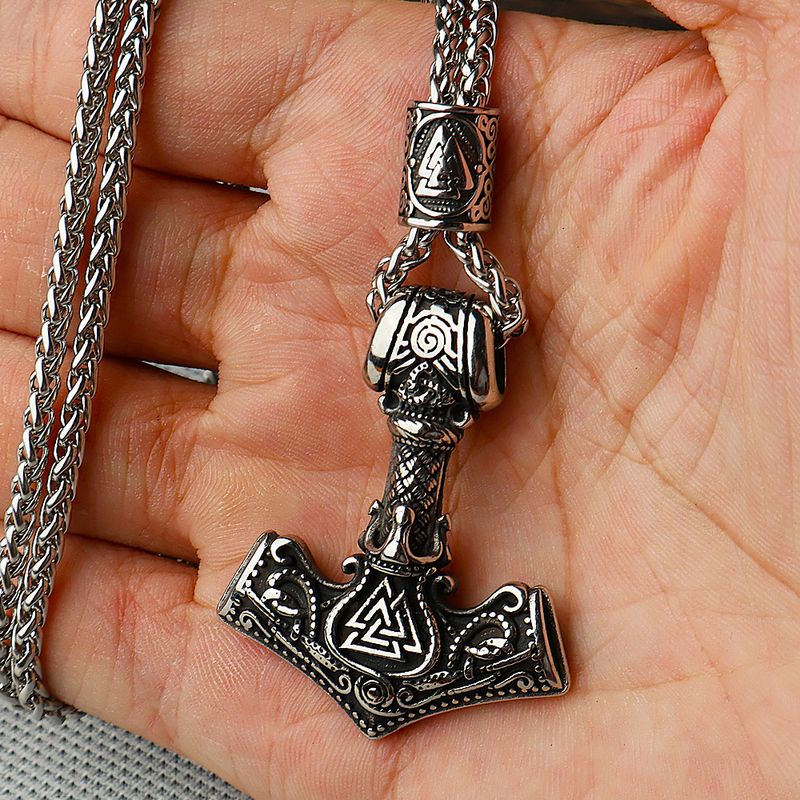 Collana con ciondolo vichingo in titanio e martello di Thor in acciaio inossidabile, gioielli da uomo_voghion.com
