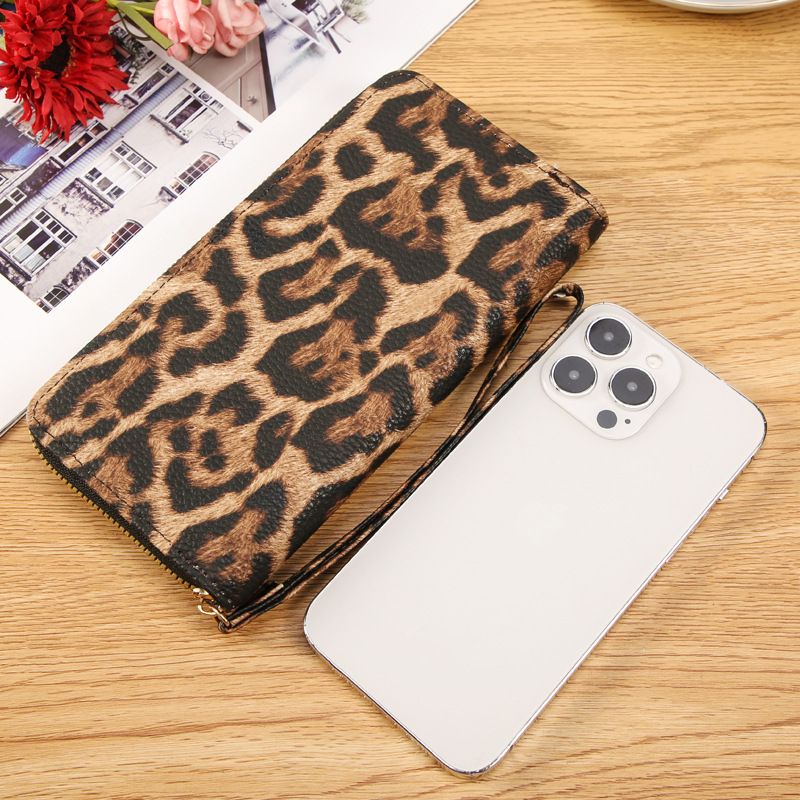 2024 New Cross-Border Leopard Print Retro Long Wrist Fashion Versatile Small Bag Foreign Trade Wallet For Women_voghion.com