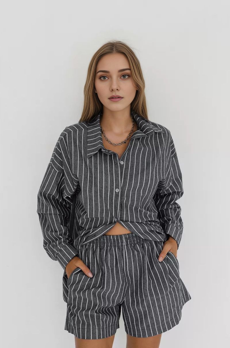 Damenbekleidung Bequemes Streifendesign Kontrastfarbenes Revers Langarm Strickjacke Shorts Lockere Hauskleidung_voghion.com