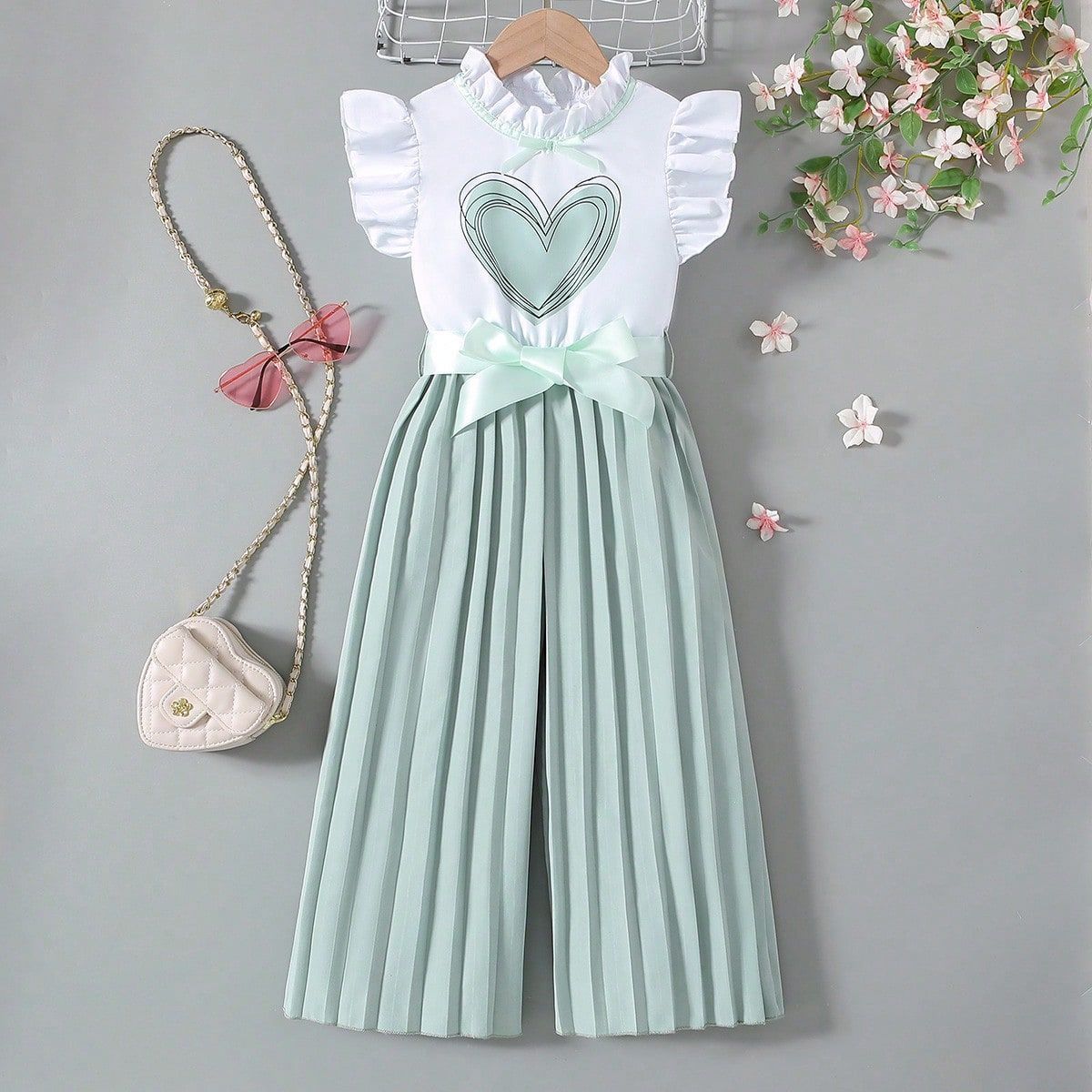 "Katoenen speeloutfit voor meisjes met wijde pijpen en fladdermouwen, met riem (4-7 jaar, 100-130 cm)"_voghion.com