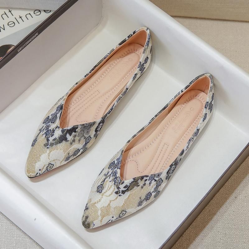 2025 New Summer Chinese Camellia Flat Boat Soft Bottom Four Seasons Ethnic Style Women's Large Single Shoes_voghion.com