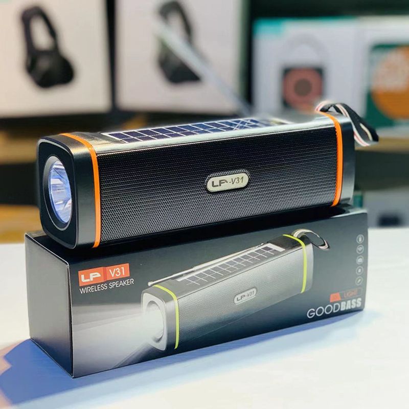 LP-V31 Solar Bluetooth Speaker Outdoor Radio Flashlight Convenient Audio Voice Prompt Call_voghion.com