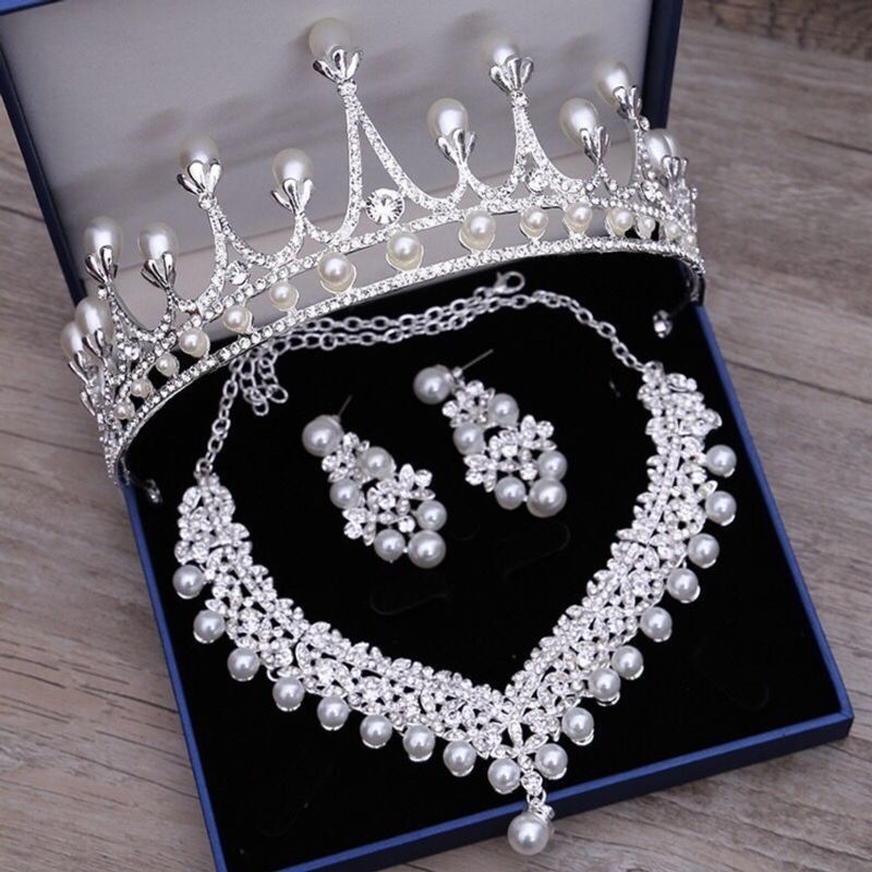 New bridal necklace three-piece set European and American pearl necklace crown princess crown tiara hair accessories wholesale in stock_voghion.com