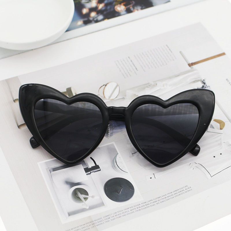 Fashion 2025 New Love Sunglasses Personalized Large Frame Glitter Sunglasses European And American Sunglasses_voghion.com