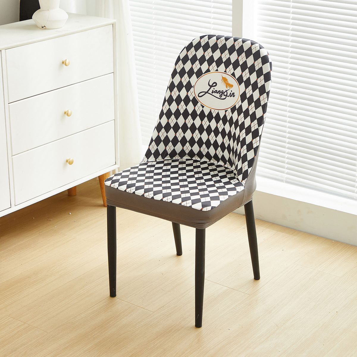 Coprisedie elasticizzati moderni – Coprisedie universali in poliestere per sedie da pranzo (antiscivolo, antipolvere, decorativi, vari colori e fantasie)_voghion.com