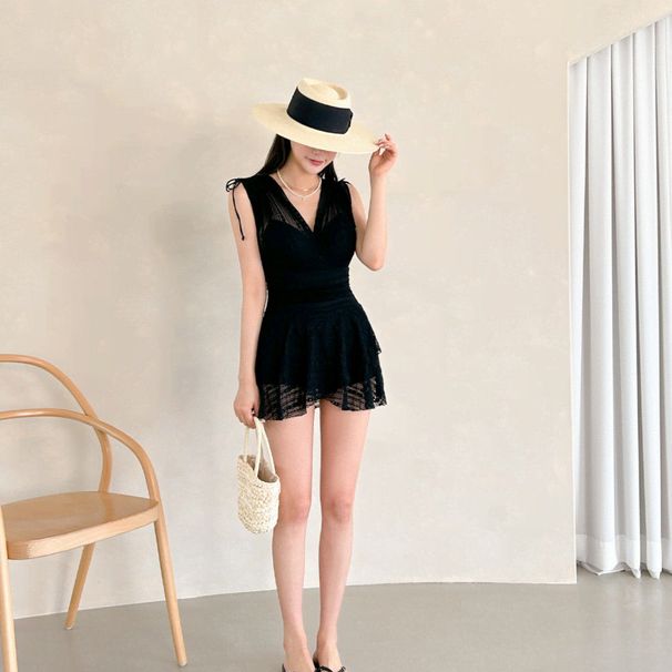 Women's Swimsuit 2025 New Hot Spring Small Chest Sexy Gathered Tummy Control Slimming Conservative One-Piece Ins Style_voghion.com