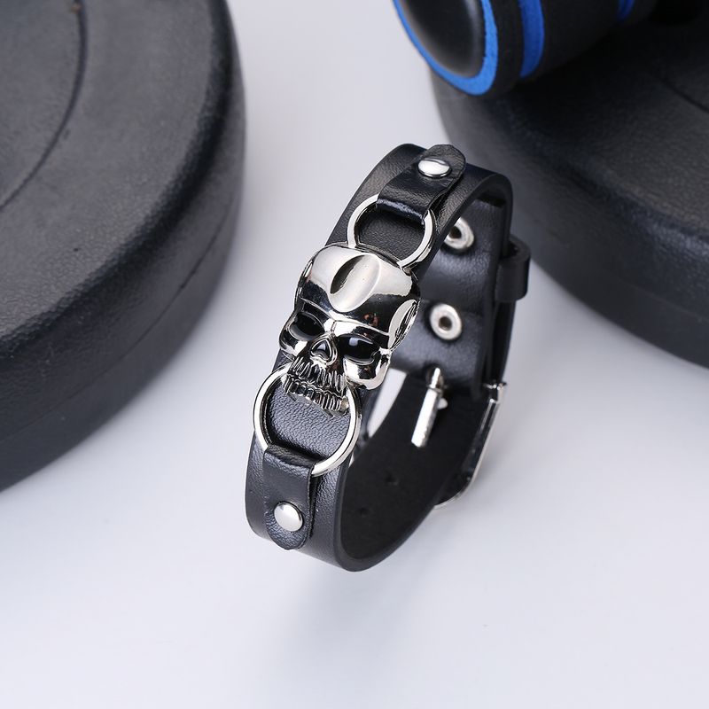 Bracciale in pelle PU personalizzato da uomo con teschio punk_voghion.com