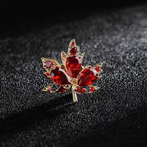 Maple Leaf Brooch Men's Corsage Suit Pin Crystal Badge Simple Atmosphere Pin Lapel Pin Accessories Red_voghion.com