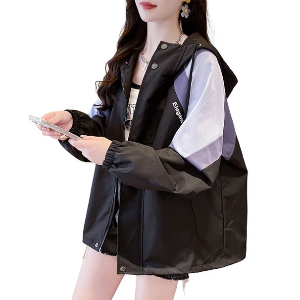 Moderigtigt issilke løstsiddende, åndbart solbeskyttende tøj til yngre og mellemtrinnelever_voghion.com