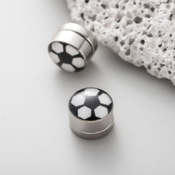 Orecchini a clip per orecchie non forate da uomo, in acciaio inossidabile, con magnete a forma di pallone da calcio, stile geometrico, nuovo e alla moda_voghion.com