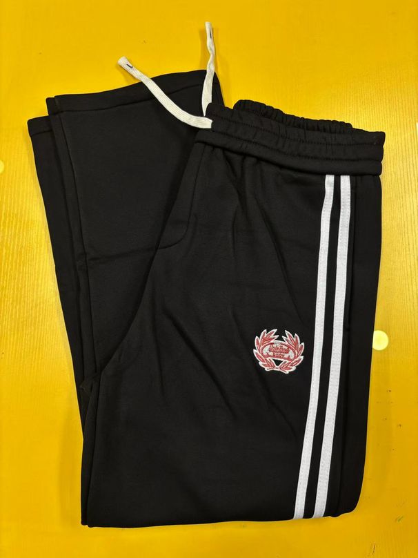 Herren-Jogginghose aus Fleece mit bestickten Buchstaben – elastischer Bund, Kontrastfarbe, lässige Sportbekleidung für Herbst und Winter_voghion.com