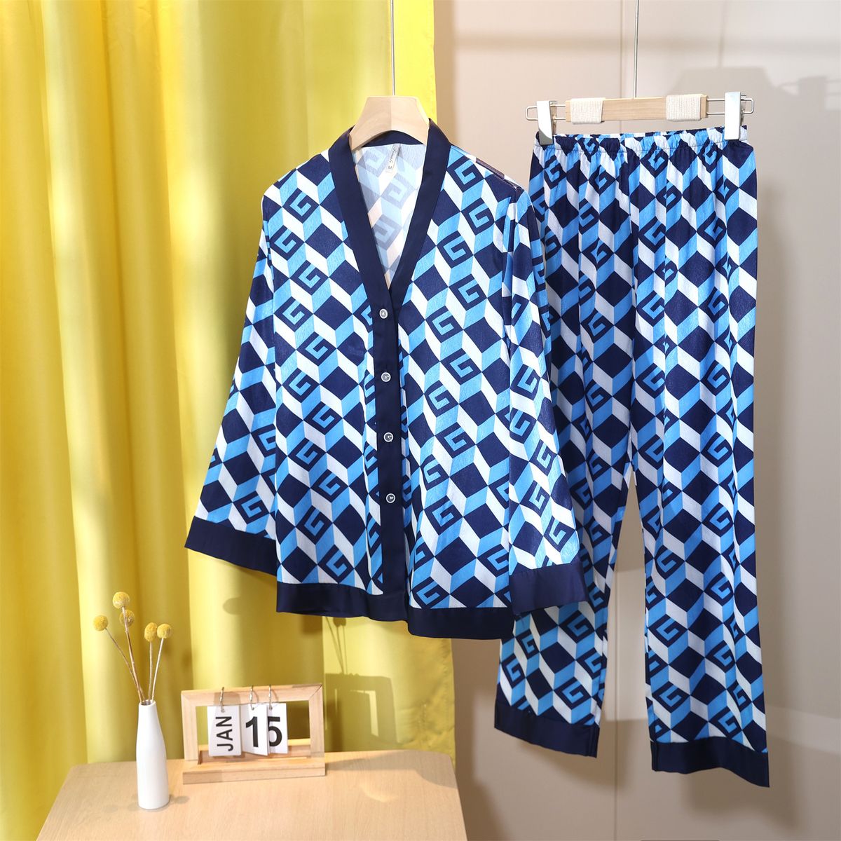 nuovo pigiama da donna in seta di ghiaccio vestito per la casa stile in stile abito con scollo a V _voghion.com