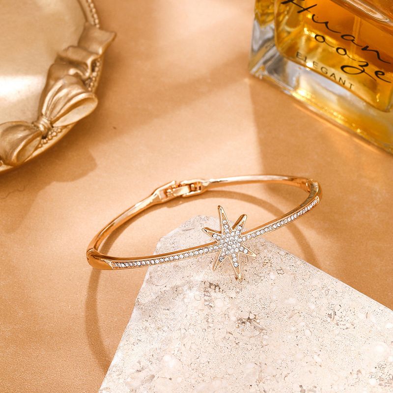 2024 New Hexagram Simple Fresh Diamond-Encrusted Women's Bracelet Bangle Jewelry_voghion.com