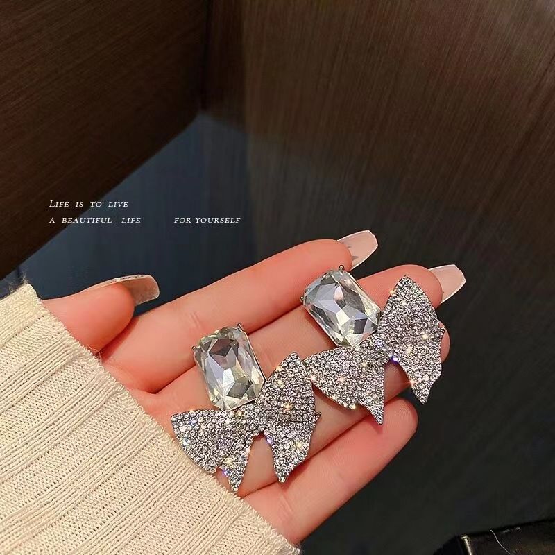 Damenohrringe High-End-Ohrringe 2023 neue Mode Volldiamant-Kristall-Schleifenohrringe im europäischen und amerikanischen Stil personalisierte Ohrringe für Frauen_voghion.com