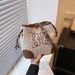 Hochwertige Bucket Bag für Damen, trendiges Nischendesign für Frühjahr/Sommer 2024, Umhängetasche mit einer Schulter_voghion.com