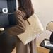 Spacious & Stylish Women's Tote Bag For Daily Commute - Fashionable Crossbody Handbag With Zipper Closure, Lightweight PU Material_voghion.com