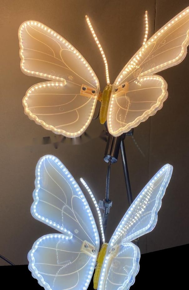 Buiten waterdichte lichtgevende dynamische landschapslamp met automatische spreidvleugels, elektrische simulatie van vlindertuininsectenlamp_voghion.com