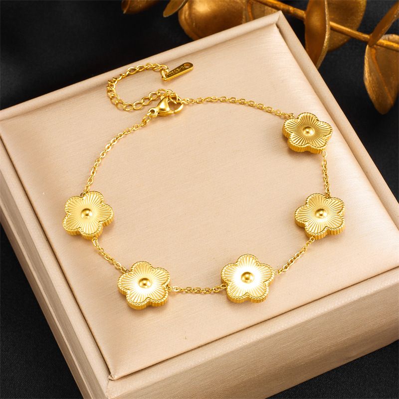 Europäisches und amerikanisches Mode-Nischendesign, vergoldetes Blumen-Verbindungsketten-Accessoire-Armband_voghion.com