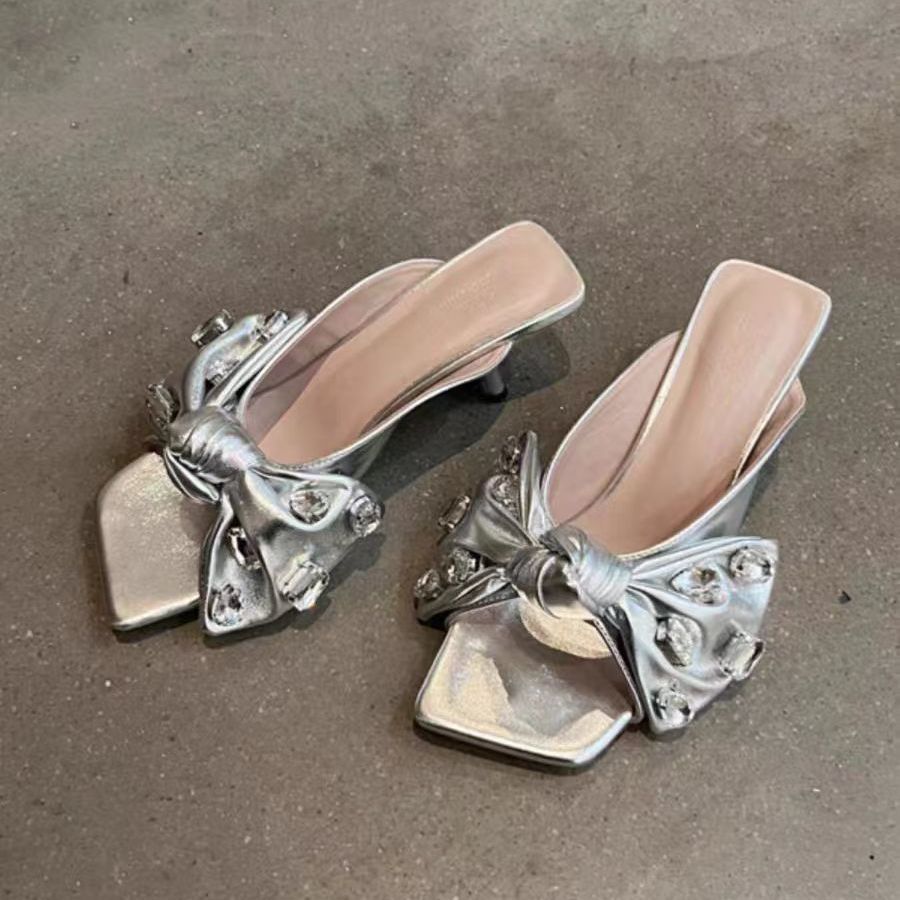 Șlapi cu toc gros în stil chinezesc, tendință pentru femei, coafură nouă pentru vara 2024, pietre de nișă cu vârful deschis._voghion.com