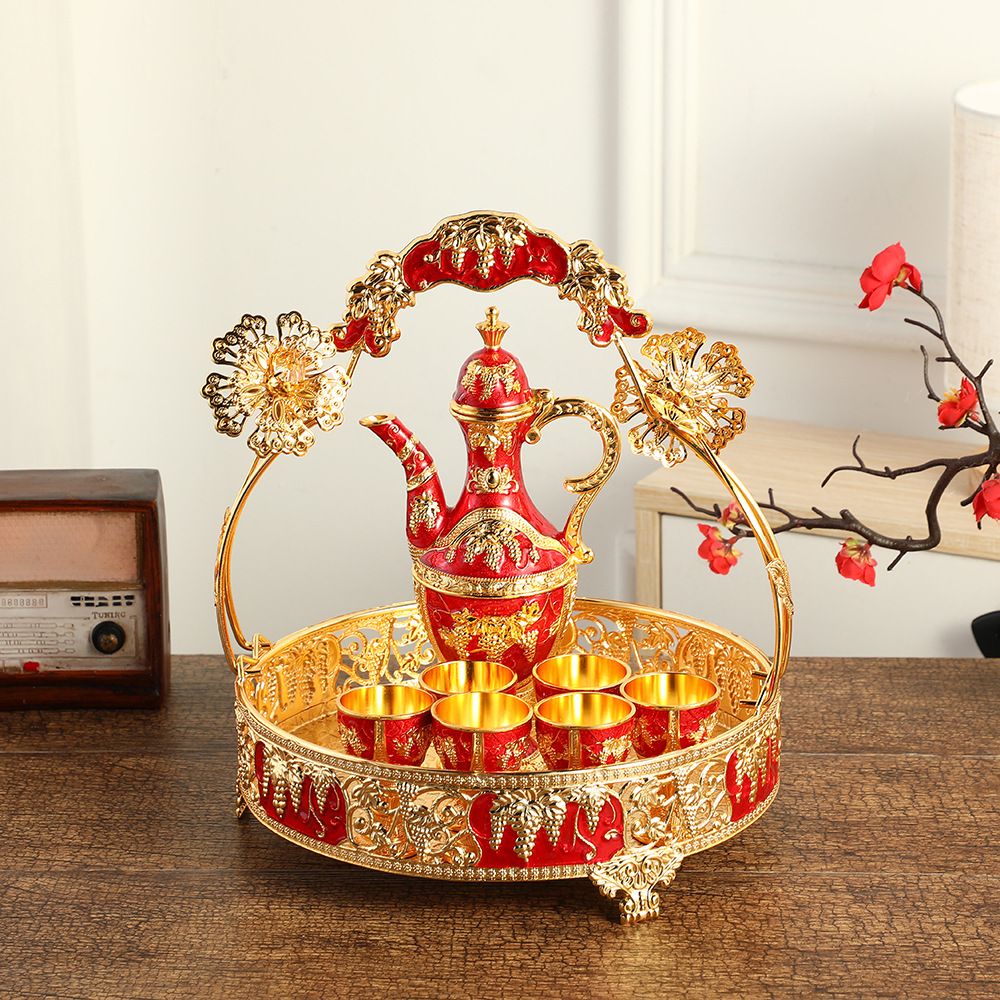 Wohnmöbel Retro-Rosenkorb-Weinset Nordischer Palaststil Weinglas-Ornamente Exquisite Blumenschnitzerei leichtes Luxushandwerk_voghion.com