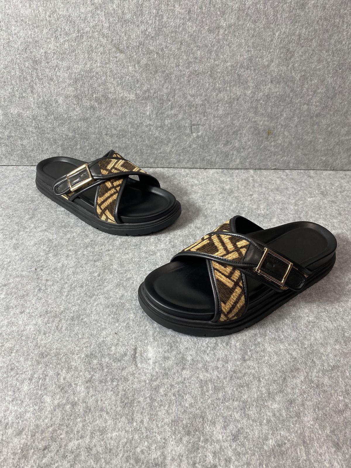 New Style Cross Strap Men's Non-Slip Casual Summer Fashion Versatile Outdoor Thick Sole Comfortable Slide Sandals_voghion.com