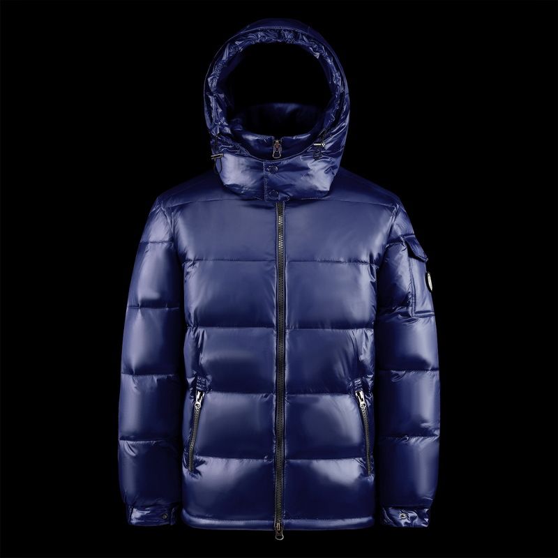​​"Men's & Women's Waterproof Down Jacket With 550 Fill Power, 90% White Duck Feather, Warm Winter Coat For Urban Fashion (Red, Black, Blue)"​​_voghion.com