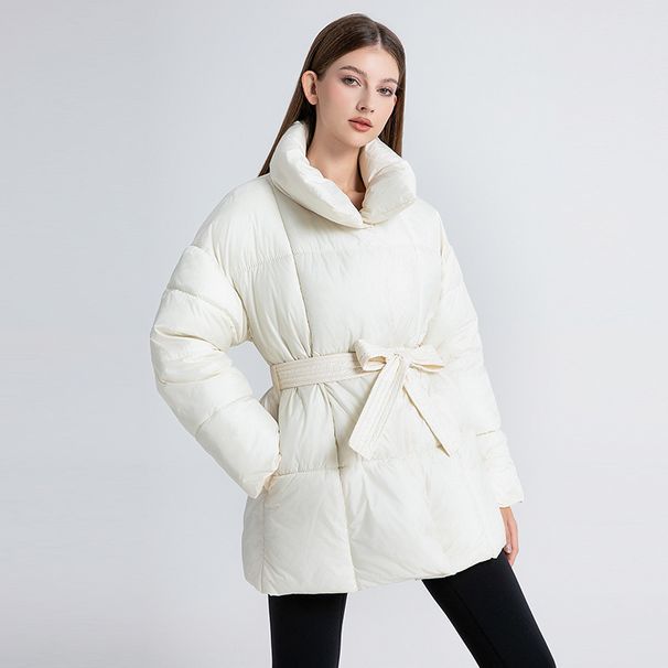 Piumino di media lunghezza da donna – Giacca trapuntata invernale alla moda, stile minimalista (nero, bianco, marrone)_voghion.com