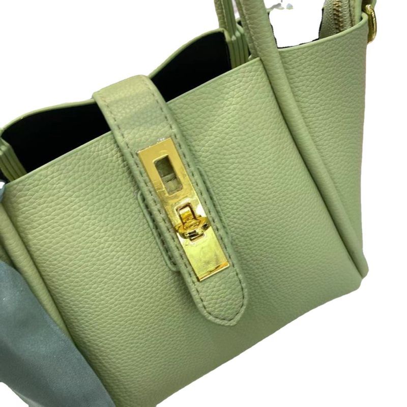 Damentasche aufgesetzter Innentasche, quadratische Tasche, kleine versteckte Tasche Reißverschluss, weiche Canvas-Tasche_voghion.com