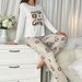 Spring And Autumn Simple And Comfortable Pajamas Set Women's Long-sleeved Top And Trousers Two-piece Set_voghion.com