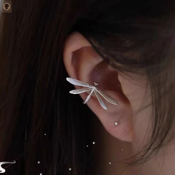 Zilveren kleine libelle bamboe clip-on voor vrouwen Nieuwe Chinese nationale stijl kralen oor manchet zonder piercing oude kostuum_voghion.com