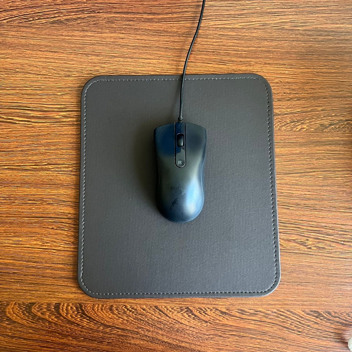 Niezrównana jakość Mały rozmiar Skóra Twarda powierzchnia Pogrubiona Bezwonny Biuro Do Domu Laptop Podkładka pod mysz Czysty kolor Wodoodporna_voghion.com