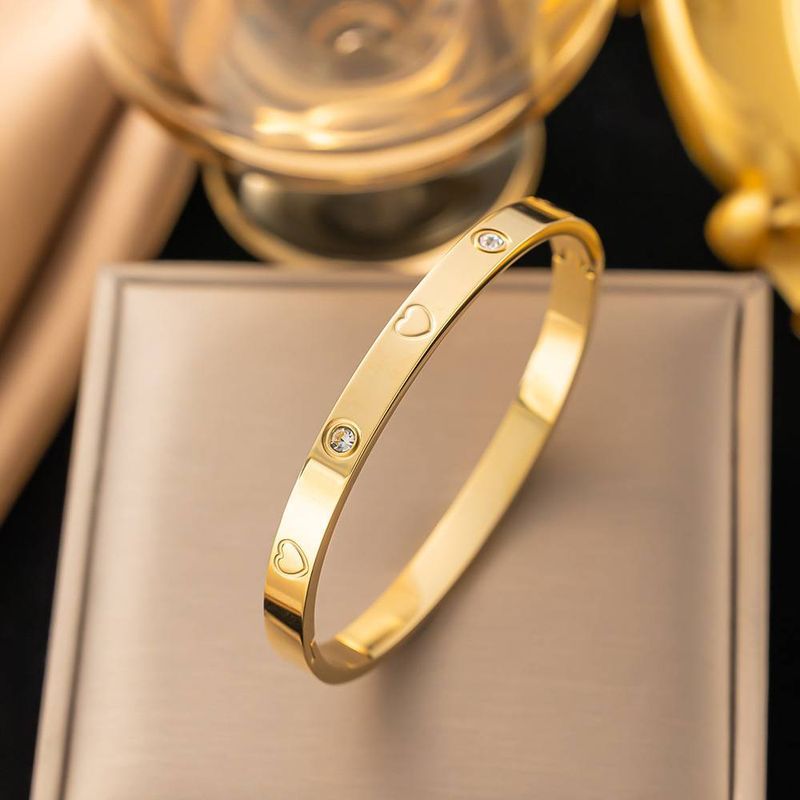 8MM Simple Fashion Titanium Three Color Love Dia Stainless Steel Bracelet_voghion.com