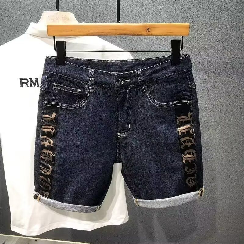 Tynde sommerbukser med denim, koreansk version, trendy huller, slim fit, afslappede modebukser, fempunktsbukser til mænd_voghion.com