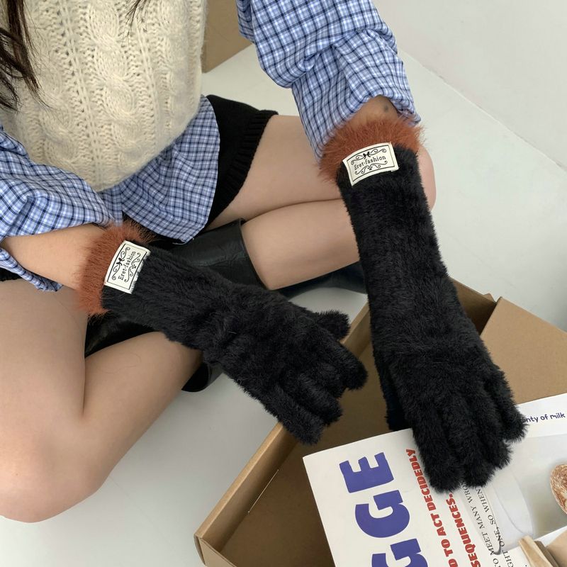 2024 Neue Kaninchenfleece-warme und süße Windfinger-Anti-Kälte-Handschuhe Koreanische Ausgabe Touchscreen Vielseitige winddichte Hand_voghion.com