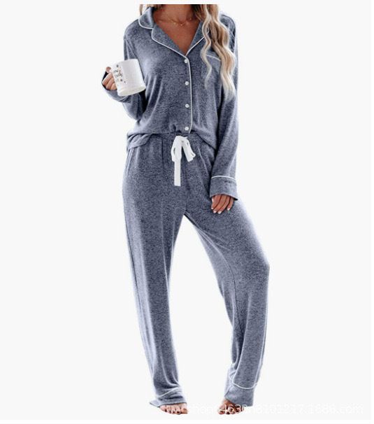 ChicShe 2024 Solid Hot-Selling New Product European And American Women's Color Cotton Sweatshirt Turn-Down Collar Button_voghion.com