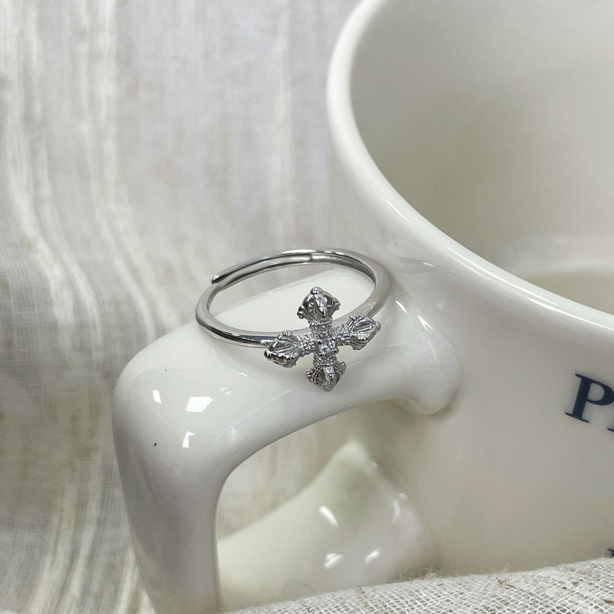 Tiqi S Anello indice Vajra con croce elegante e di alta qualità in argento puro leggero per donna alla moda_voghion.com