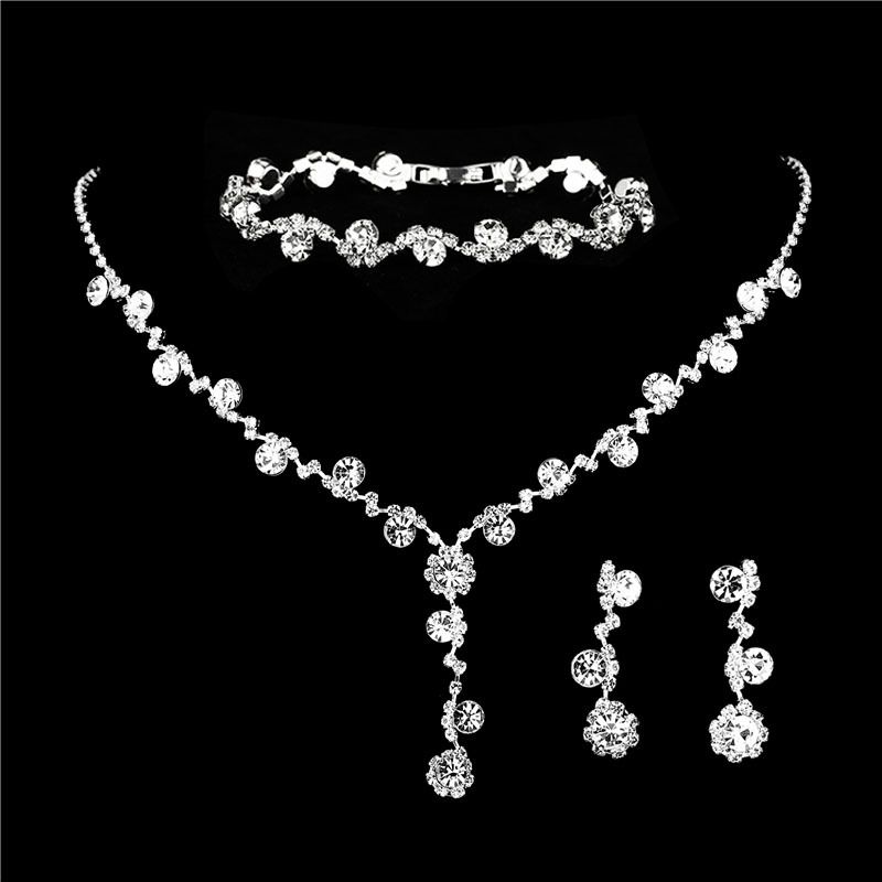 Women’s Jewelry Set Fashion New Shiny Diamond Inlaid Women's Wedding Accessories Necklace Earrings Bracelet Three Piece Set_voghion.com