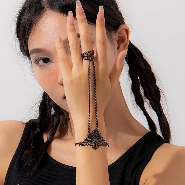 Bracelet à doigts complets en métal creux, style punk, tendance, style hip-hop, triangle, chaîne à dos de main_voghion.com