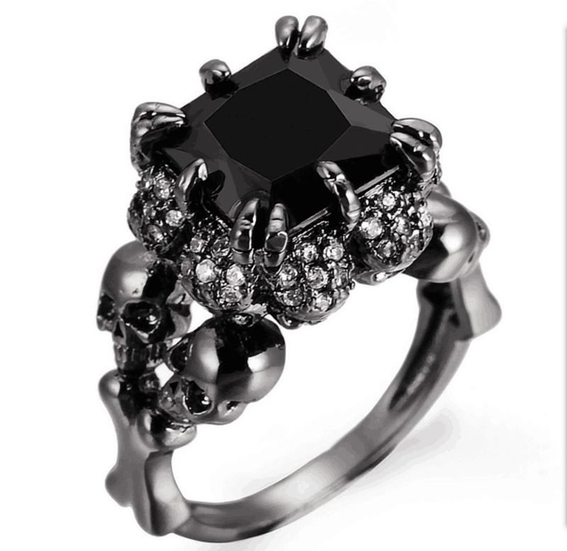 Anello di lusso con diamanti quadrati placcati in oro nero e zirconi per Halloween_voghion.com