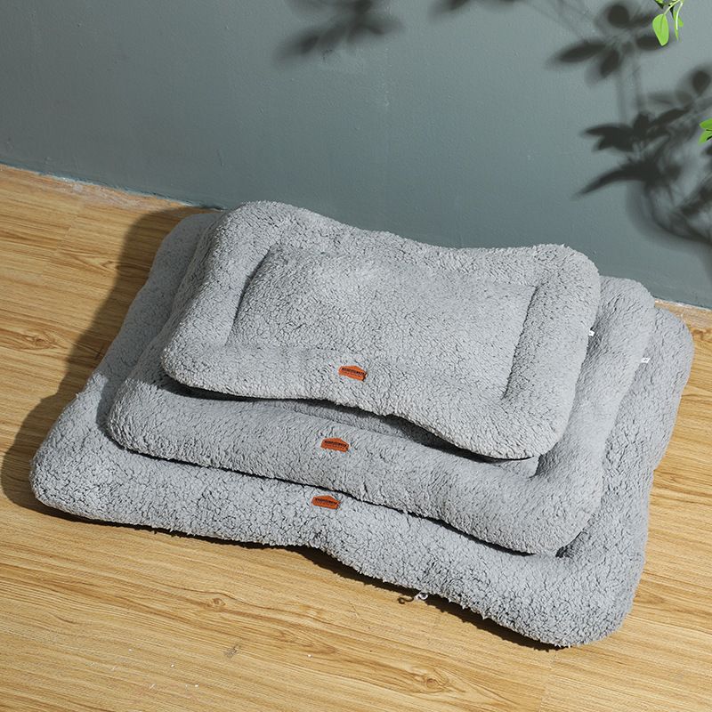 Summer Ice Silk Cool Breathable Pet Dog Supplies Cooling Mat Cat Bed_voghion.com